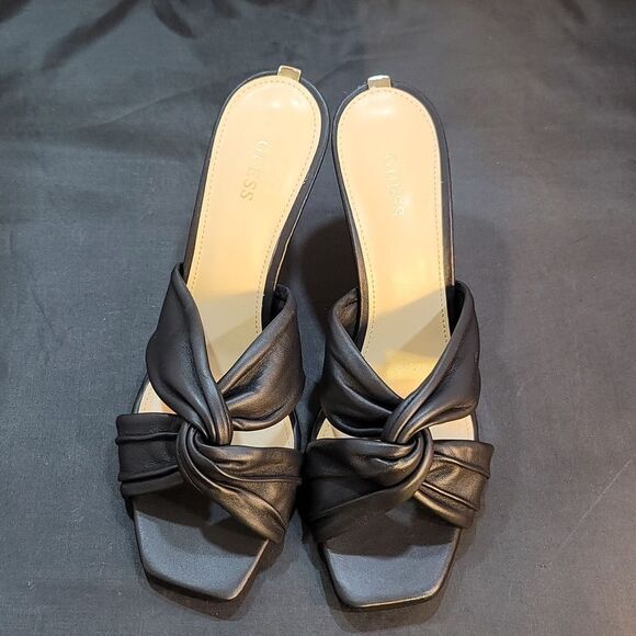 BRAND NEW GUESS DAIVA HEELED KNOTTED LEATHER SANDALS. - Picture 3 of 16